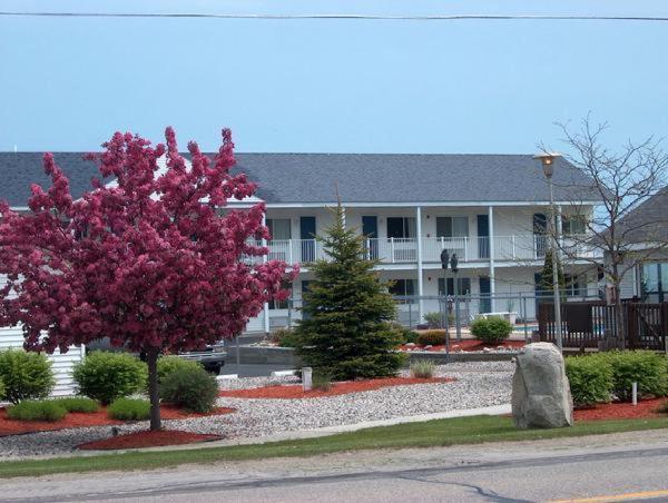 Sunrise Beach Motel Mackinaw City Ngoại thất bức ảnh