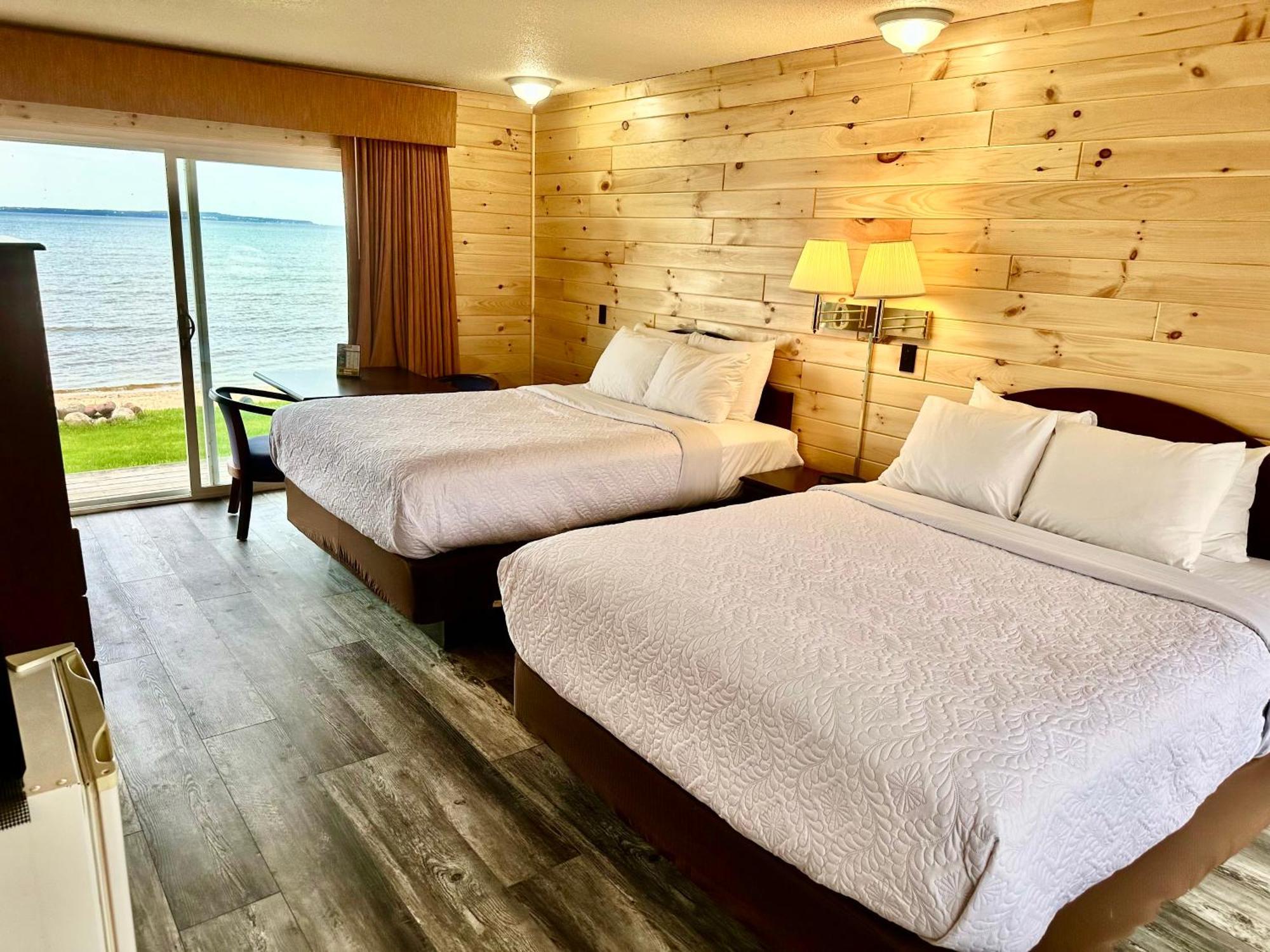 Sunrise Beach Motel Mackinaw City Ngoại thất bức ảnh