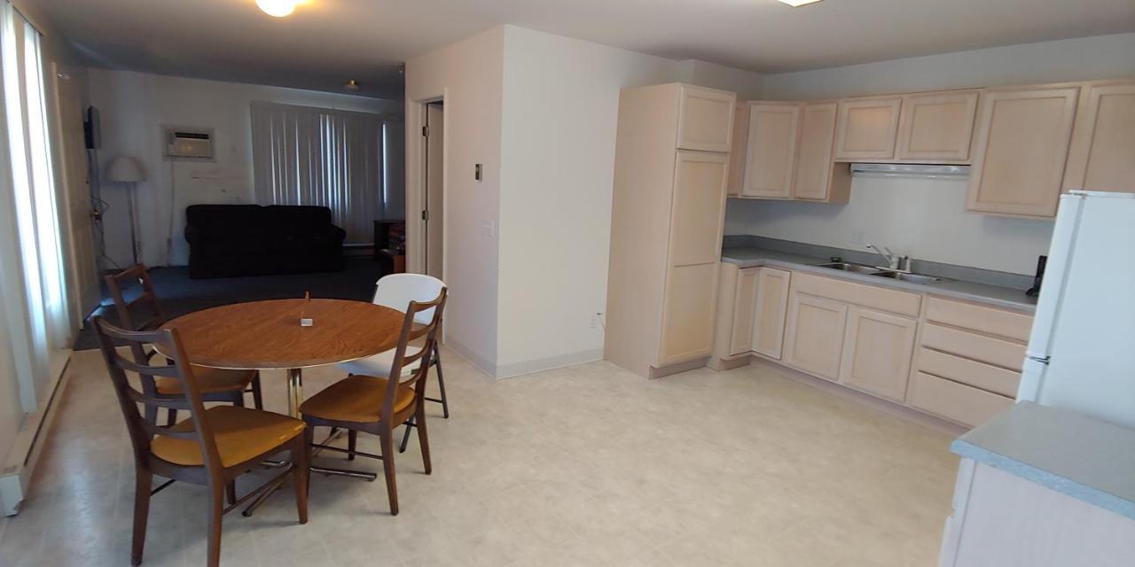 Sunrise Beach Motel Mackinaw City Ngoại thất bức ảnh