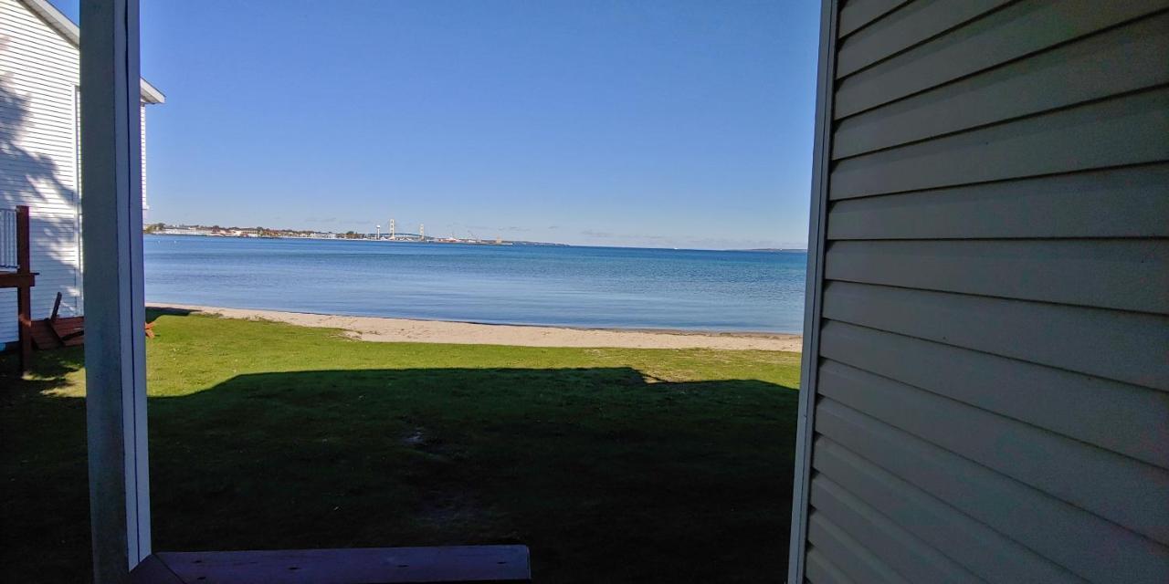 Sunrise Beach Motel Mackinaw City Ngoại thất bức ảnh